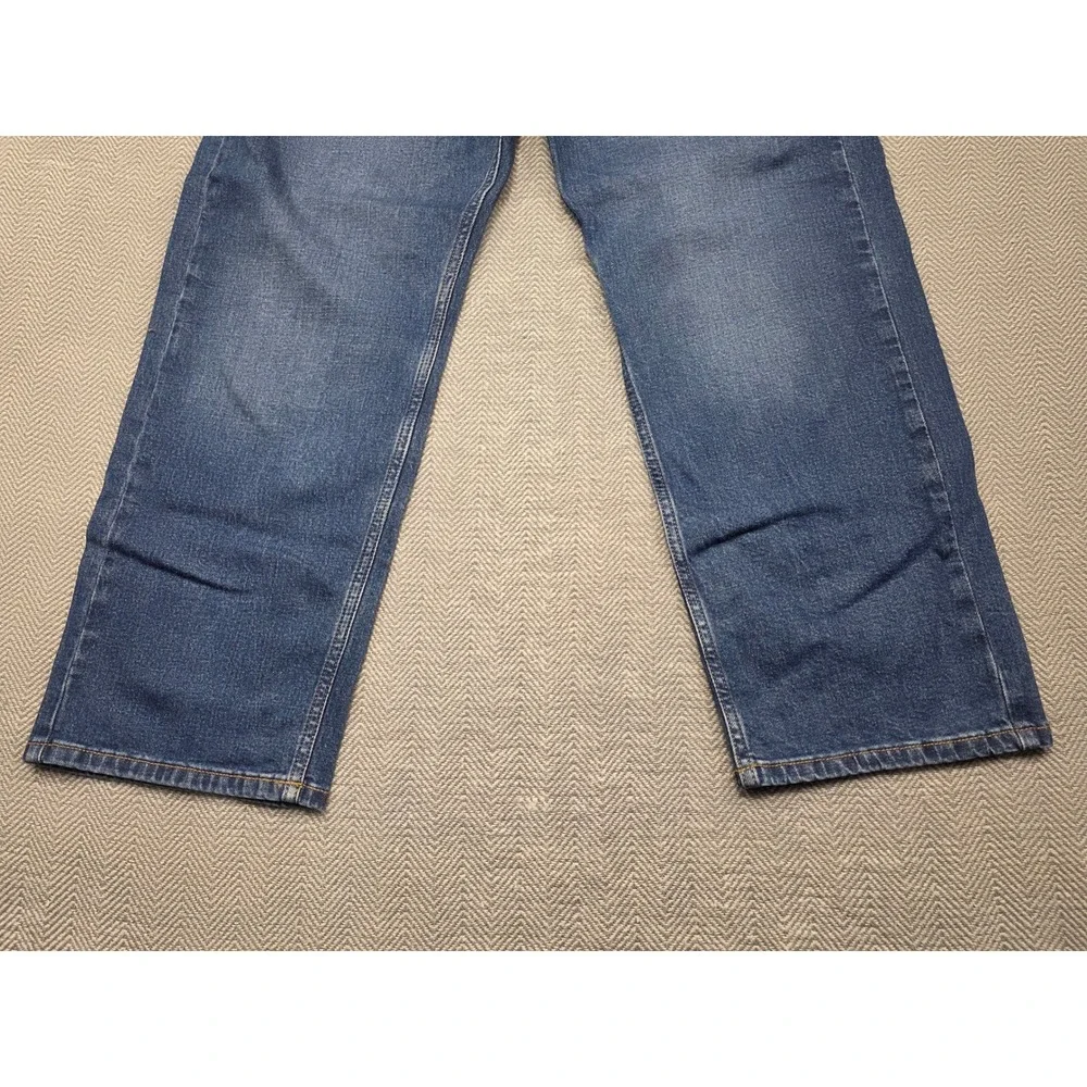 Lee offer while total